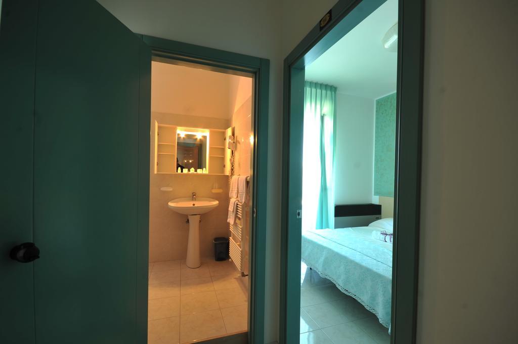 Hotel Santoianni San Martino in Pensilis Habitación foto