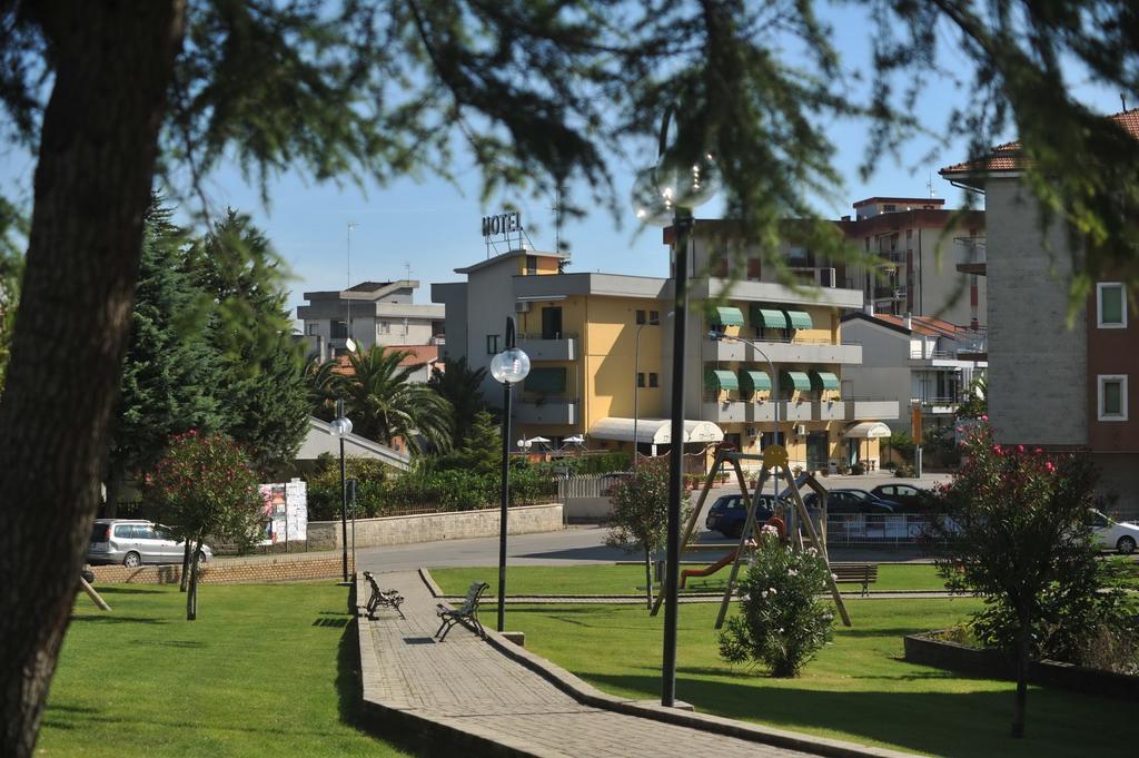 Hotel Santoianni San Martino in Pensilis Habitación foto